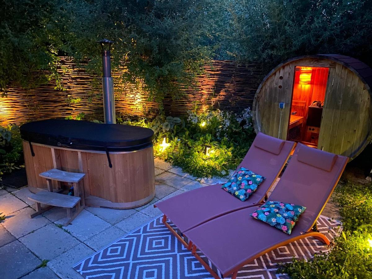 Bed & Wellness Klein Knorrestein With Private Hottub And Sauna And Tandembike Rental Included In Price アルメール エクステリア 写真